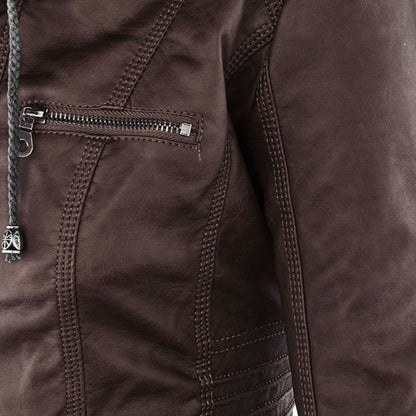 Kara | Veste motard à capuche et silhouette féminine