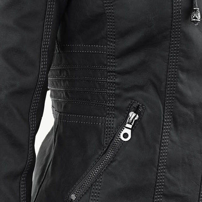 Kara | Veste motard à capuche et silhouette féminine